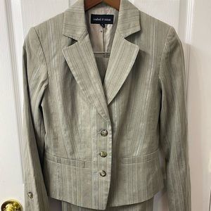Size 4 Isabel & Nina skirt suit